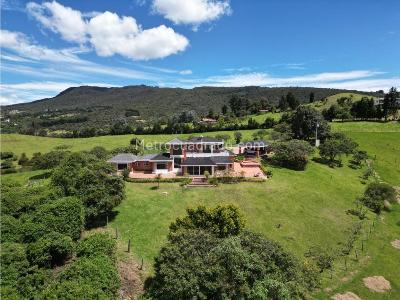Casa de 4 alcobas en venta en Yerbabuena, Chía, 360 m² · foto 13 de 18