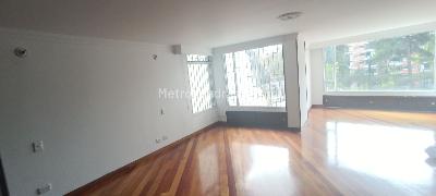 Apartamento de 2 alcobas en venta en El Refugio Chico, Bogotá, 178 m² · foto 10 de 14