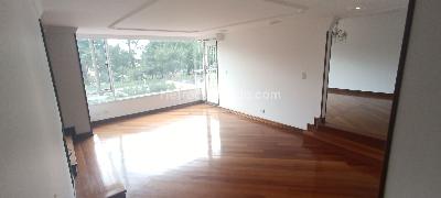 Apartamento de 2 alcobas en venta en El Refugio Chico, Bogotá, 178 m² · foto 8 de 14