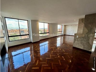 Apartamento en venta en Bella Suiza, Bogotá · foto 4 de 18