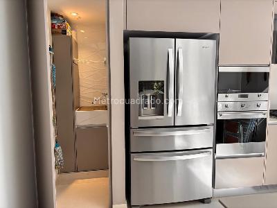 Apartamento de 3 alcobas en venta en Los Rosales Emaus, Bogotá, 250 m² · foto 4 de 18