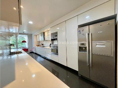 Apartamento de 3 alcobas en venta en Los Rosales, Bogotá, 290 m² · foto 5 de 20