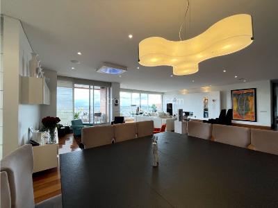 Apartamento de 4 alcobas en venta en Los Rosales, Bogotá, 421 m² · foto 2 de 20