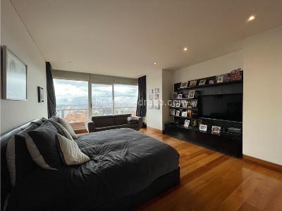 Apartamento de 4 alcobas en venta en Los Rosales, Bogotá, 421 m² · foto 12 de 20