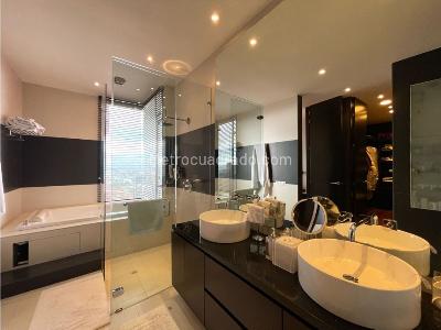 Apartamento de 4 alcobas en venta en Los Rosales, Bogotá, 421 m² · foto 14 de 20