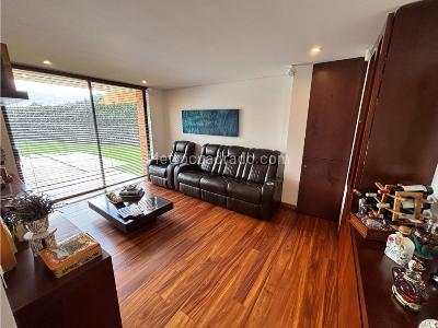 Casa de 3 alcobas en venta en Conjunto Refugio Del Valle (Amarilo), La Calera, 264 m² · foto 19 de 20