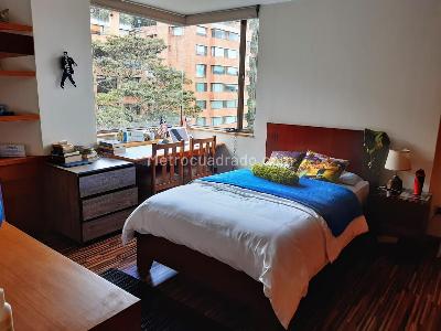 Apartamento de 3 alcobas en venta en Los Rosales, Bogotá, 218 m² · foto 10 de 16