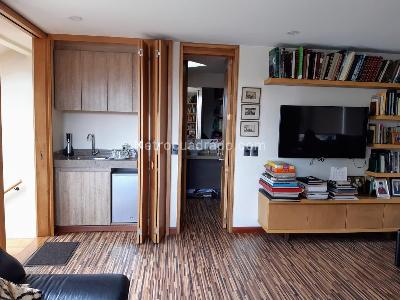 Apartamento de 3 alcobas en venta en Los Rosales, Bogotá, 218 m² · foto 6 de 16