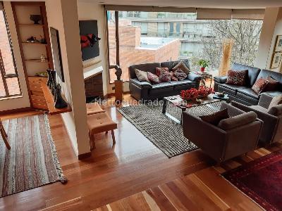 Apartamento de 3 alcobas en venta en Los Rosales, Bogotá, 218 m² · foto 16 de 16