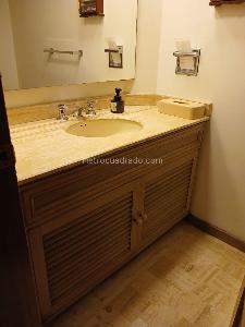 Apartamento de 3 alcobas en venta en Los Rosales Emaus, Bogotá, 236 m² · foto 6 de 10