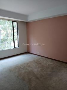Apartamento de 3 alcobas en venta en Los Rosales Emaus, Bogotá, 236 m² · foto 8 de 10