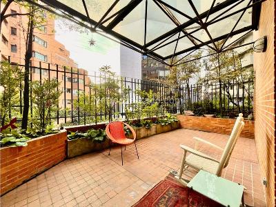 Apartamento de 3 alcobas en venta en Los Rosales, Bogotá, 173 m² · foto 13 de 19