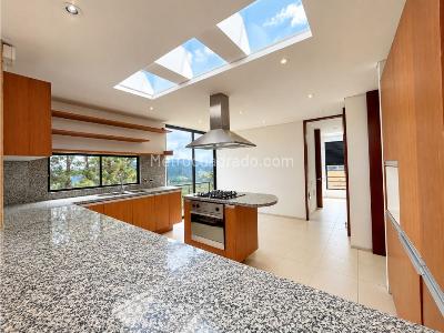 Casa de 3 alcobas en venta en Arboretto, La Calera, 328 m² · foto 11 de 14