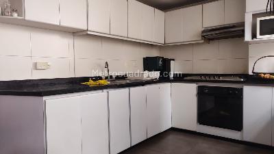 Apartamento de 4 alcobas en venta en Santa Barbara Central, Bogotá, 192 m² · foto 11 de 13
