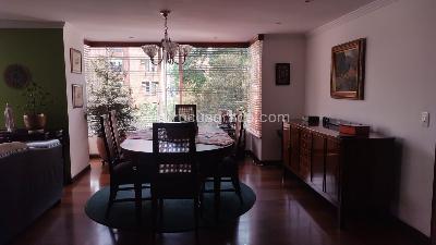 Apartamento de 4 alcobas en venta en Santa Barbara Central, Bogotá, 192 m² · foto 3 de 13