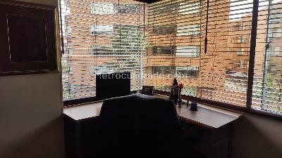 Apartamento de 4 alcobas en venta en Santa Barbara Central, Bogotá, 192 m² · foto 7 de 13