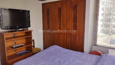 Apartamento de 4 alcobas en venta en Santa Barbara Central, Bogotá, 192 m² · foto 9 de 13