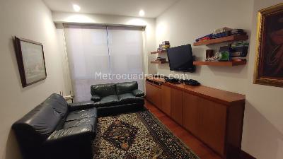 Apartamento de 3 alcobas en venta en Los Rosales Chico, Bogotá, 287 m² · foto 6 de 13