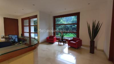 Apartamento de 3 alcobas en venta en Los Rosales Chico, Bogotá, 287 m² · foto 13 de 13