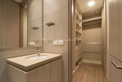 Apartamento de 3 alcobas en venta en Bellavista, Bogotá, 269 m² · foto 9 de 11