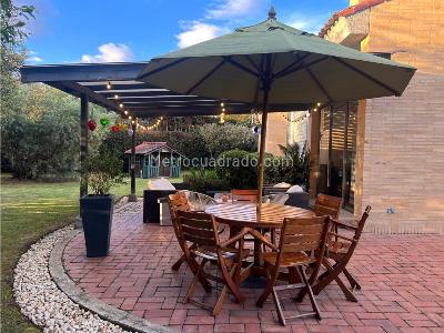 Casa de 4 alcobas en venta en Guaymaral, Bogotá, 330 m² · foto 5 de 20