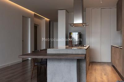 Apartamento de 2 alcobas en venta en Rosales Alto, Bogotá, 149 m² · foto 14 de 15