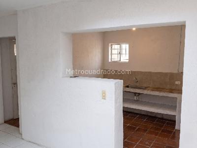 Casa de 5 alcobas en venta en Quinta Camacho, Bogotá, 448 m² · foto 10 de 19