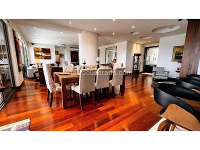 Apartamento de 3 alcobas en venta en Cerros De Los Alpes, Bogotá, 326 m² · foto 3 de 20