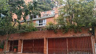 Apartamento de 5 alcobas en venta en Rosales Bella Vista, Bogotá, 340 m² · foto 1 de 19