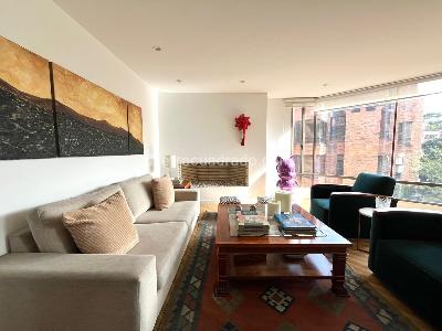 Apartamento de 3 alcobas en venta en Los Rosales Emaus, Bogotá, 138 m² · foto 2 de 20