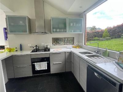 Casa de 3 alcobas en venta en Conjunto Residencial Macadamia, La Calera, 153 m² · foto 4 de 17