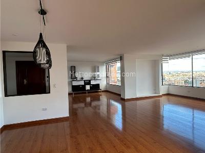 Apartamento de 3 alcobas en venta en Usaquen, Bogotá, 220 m² · foto 4 de 20