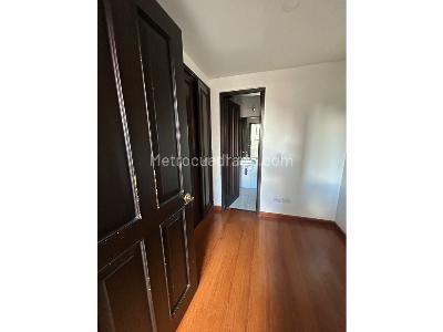 Apartamento de 3 alcobas en venta en Usaquen, Bogotá, 220 m² · foto 13 de 20