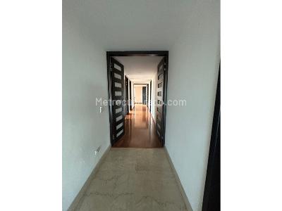 Apartamento de 3 alcobas en venta en Usaquen, Bogotá, 220 m² · foto 14 de 20