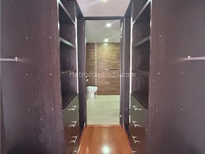 Apartamento de 3 alcobas en venta en Usaquen, Bogotá, 220 m² · foto 17 de 20