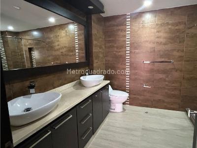 Apartamento de 3 alcobas en venta en Usaquen, Bogotá, 220 m² · foto 18 de 20