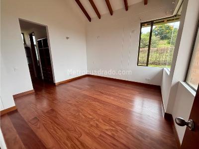 Casa de 3 alcobas en venta en Conjunto Residencial Macadamia, La Calera, 195 m² · foto 10 de 20