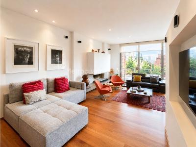 Apartamento de 3 alcobas en venta en El Refugio, Bogotá, 179 m² · foto 4 de 14