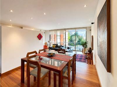 Apartamento de 3 alcobas en venta en El Refugio, Bogotá, 179 m² · foto 5 de 14