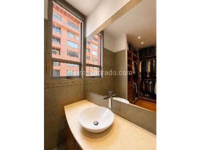 Apartamento de 3 alcobas en venta en El Refugio, Bogotá, 179 m² · foto 10 de 14