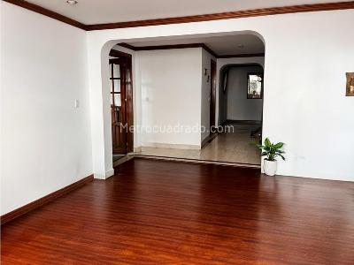 Apartamento en venta en Santa Barbara, Bogotá · foto 4 de 20