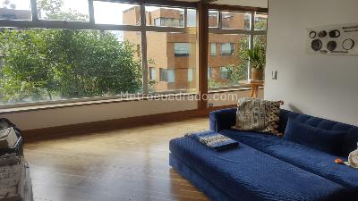 Apartamento de 3 alcobas en venta en Los Rosales, Bogotá, 151 m² · foto 2 de 11