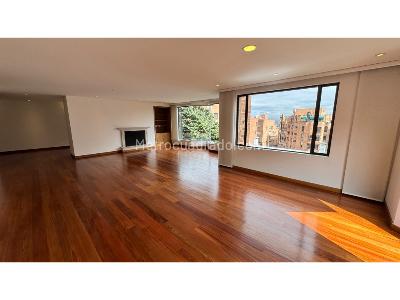 Apartamento en venta en Los Rosales, Bogotá · foto 3 de 19