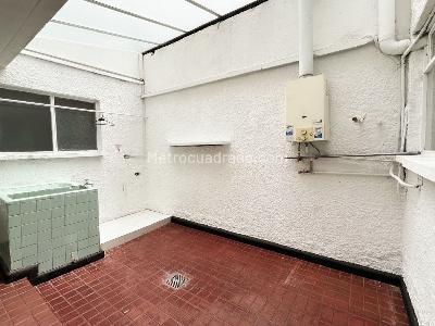 Casa de 5 alcobas en arriendo en Santa Margarita, Bogotá, 266 m² · foto 10 de 17