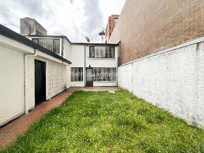Casa de 5 alcobas en arriendo en Santa Margarita, Bogotá, 266 m² · foto 7 de 17