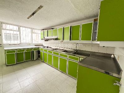 Casa de 5 alcobas en arriendo en Santa Margarita, Bogotá, 266 m² · foto 6 de 17