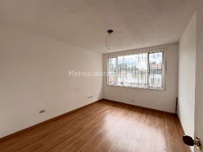 Casa de 5 alcobas en arriendo en Santa Margarita, Bogotá, 266 m² · foto 16 de 17