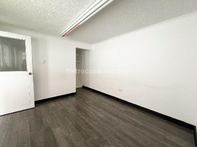 Casa de 5 alcobas en arriendo en Santa Margarita, Bogotá, 266 m² · foto 8 de 17
