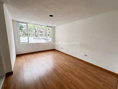 Casa de 5 alcobas en arriendo en Santa Margarita, Bogotá, 266 m² · foto 15 de 17