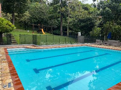 Apartamento de 3 alcobas en venta en El Poblado, Medellín, 340 m² · foto 19 de 20